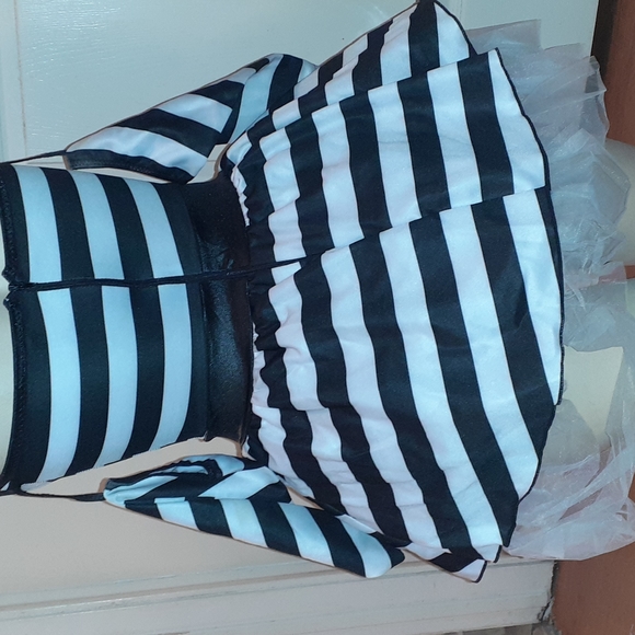 Leg Avenue Jail Bird costume - Picture 5 of 8